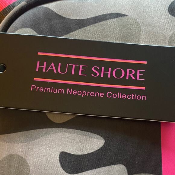 HAUTE SHORE Camouflage Crossbody Bag with Pink Stripes - Picture 2 of 9